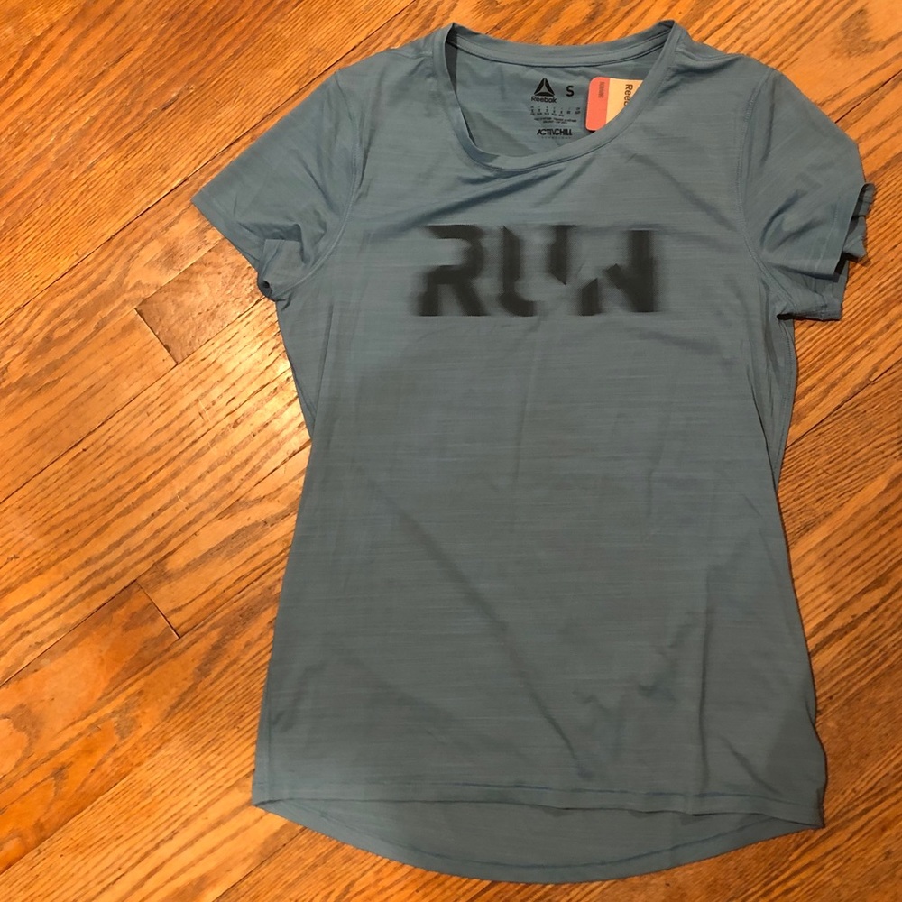 Reebok T-shirt